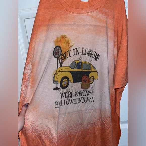 Halloweentown T-shirt - Picture 2 of 4